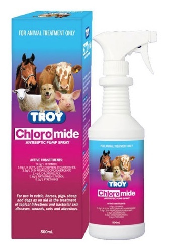 Antiseptic spray for dog wounds clearance